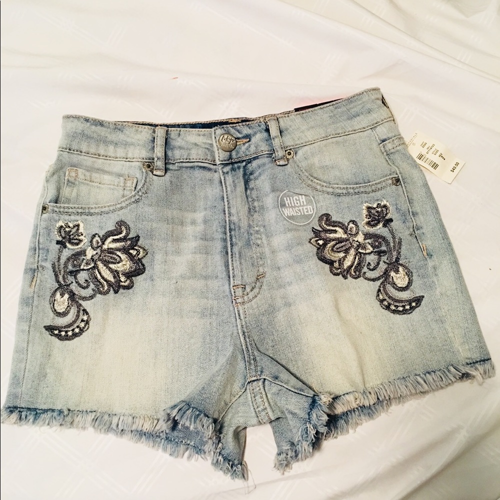 High waisted flower shorts